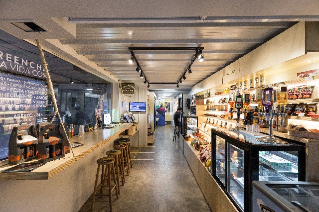 BLANK CONVIVENCE STORE (1)