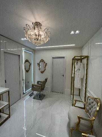 MAISON DE LIONNE (1)